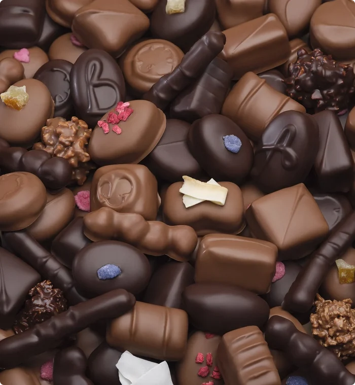 Audrey's Mad as a Box of Frogs: 2 Handmade Milk Chocolate Frogs - 40g Gift Box