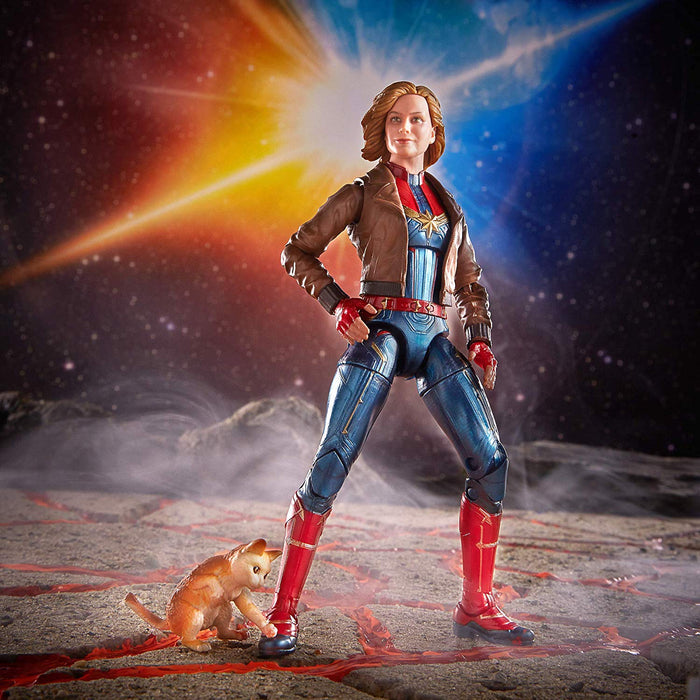 Hasbro - Marvel Legends - Captain Marvel - Kree Sentry BAF - Carol Danvers Figure in Bomber Jacket (E3888)